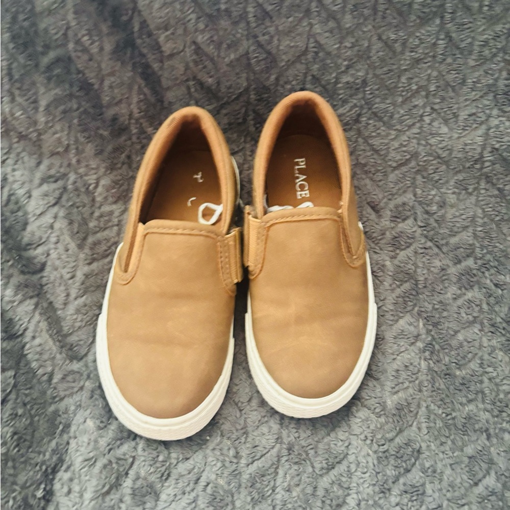 Children’s Place Tan Slip-On Sneakers with Minimalist Design